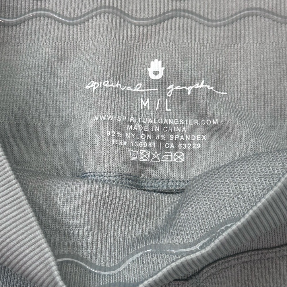 Spiritual Gangster Leggings. Size M/L. Excellent condition - Picture 3 of 5